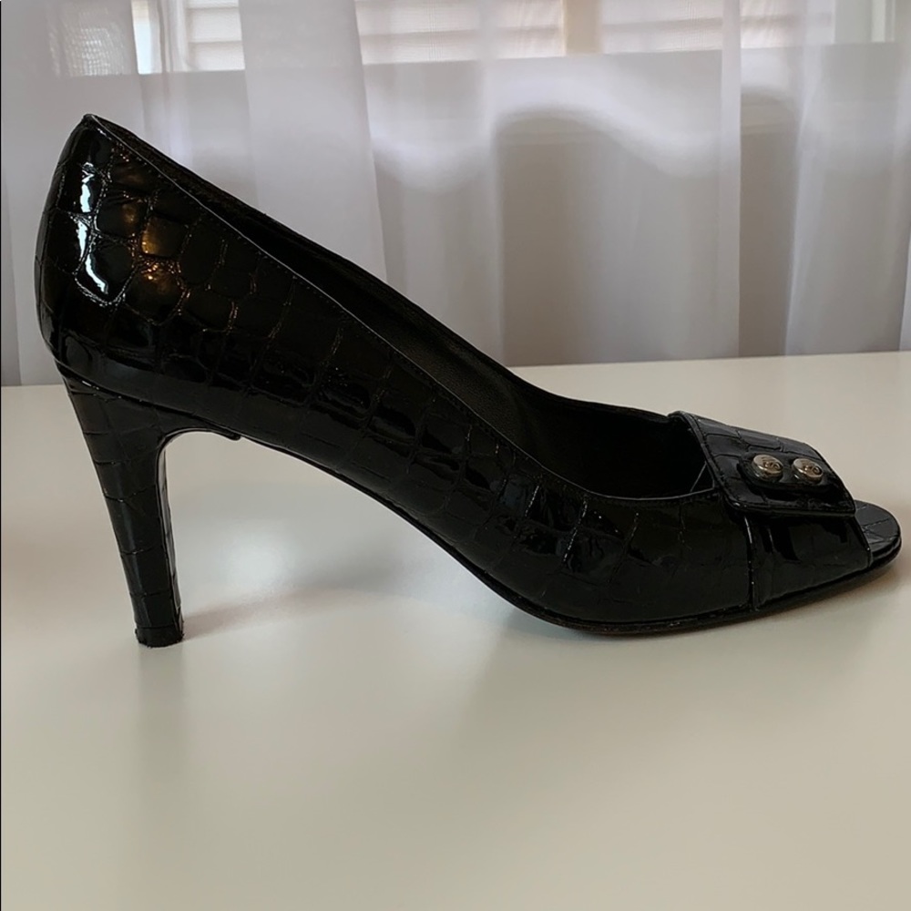 ❌SOLD❌Stuart Weitzman heels - Picture 5 of 8